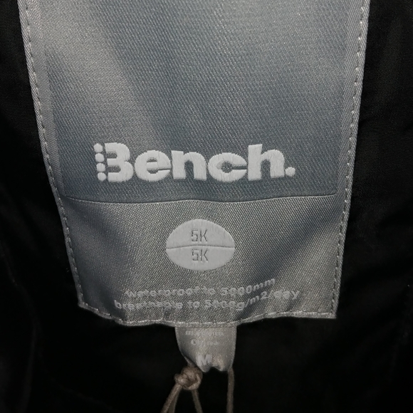 NWT Women's Black Bench winter coat - Picture 2 of 4